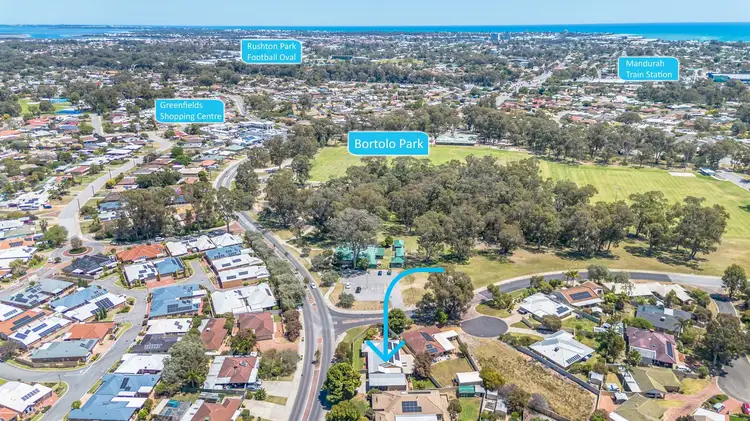 Second view of Homely house listing, 84 Murdoch Drive, Greenfields WA 6210