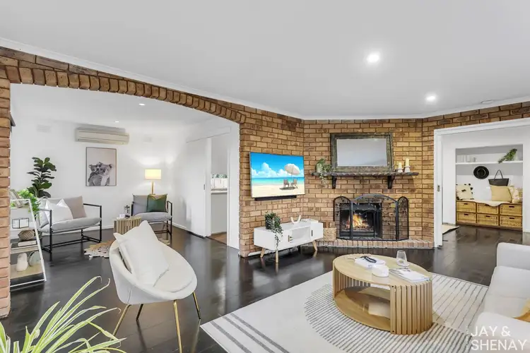 Fourth view of Homely house listing, 17 William Perry Close, Endeavour Hills VIC 3802