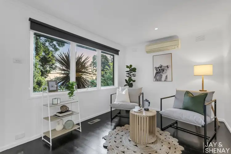 Fifth view of Homely house listing, 17 William Perry Close, Endeavour Hills VIC 3802