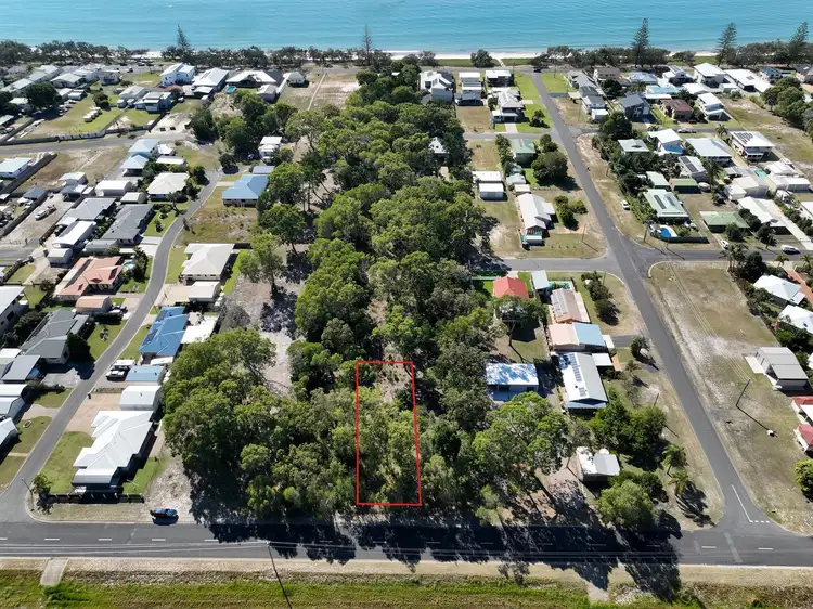 122 Acacia Street, Woodgate QLD 4660