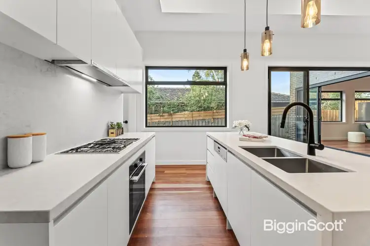 Fifth view of Homely townhouse listing, 2/102 Rose Avenue, Templestowe Lower VIC 3107