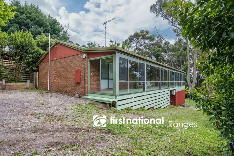 80 Inverness Road, Kalorama VIC 3766