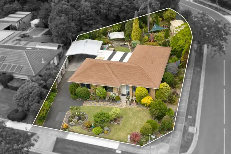 Fourth view of Homely house listing, 35 Ambleside Crescent, Berwick VIC 3806