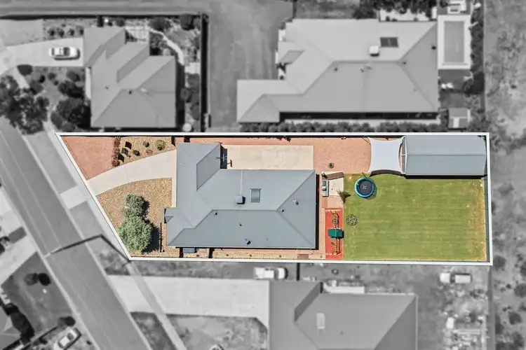 Second view of Homely house listing, 15 Jasmine Rise, Kangaroo Flat VIC 3555