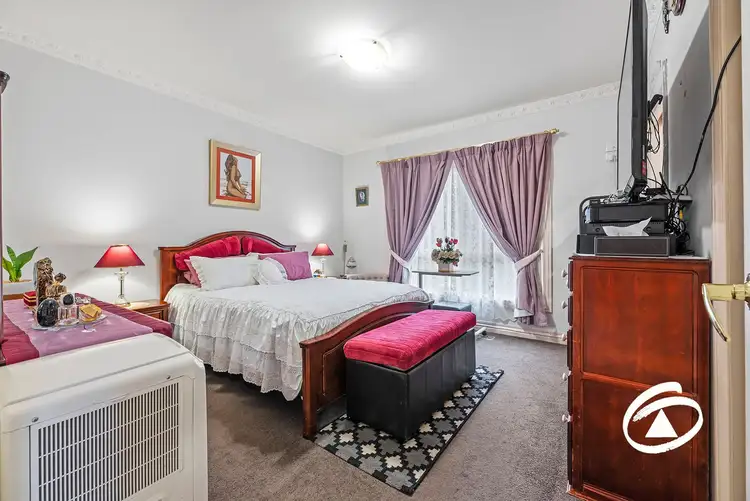 Fourth view of Homely house listing, 2 Ezard Close, Berwick VIC 3806