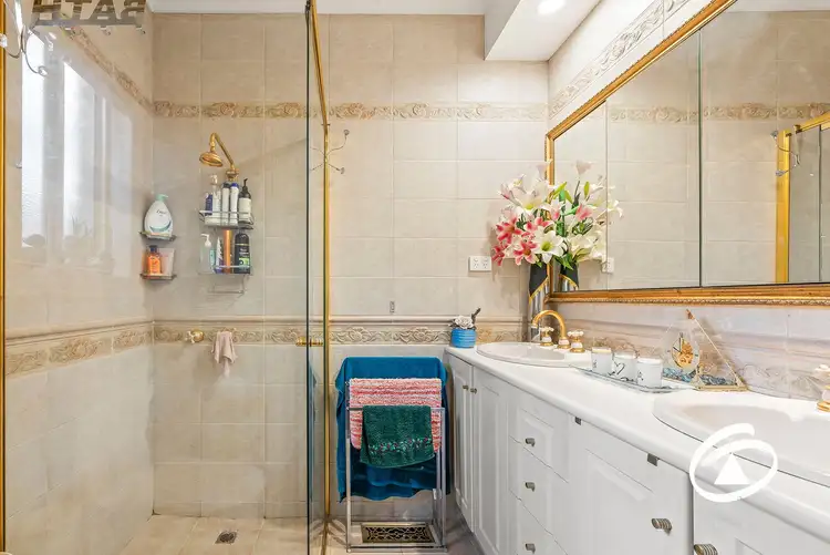 Fifth view of Homely house listing, 2 Ezard Close, Berwick VIC 3806