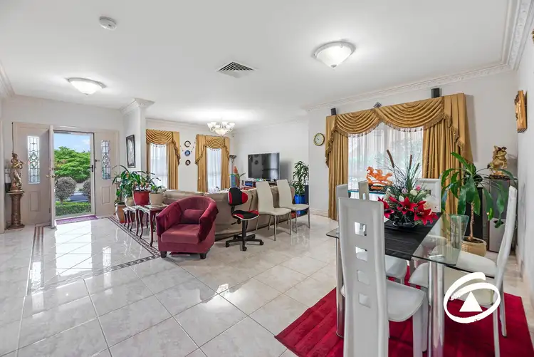 Sixth view of Homely house listing, 2 Ezard Close, Berwick VIC 3806