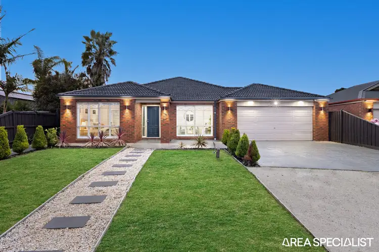 44 Don Collins Way, Berwick VIC 3806