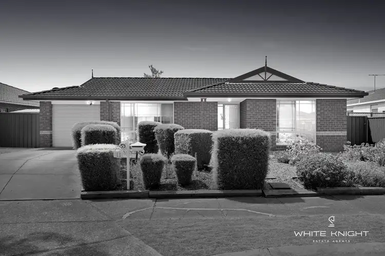 11 Moneghetti Place, Burnside VIC 3023