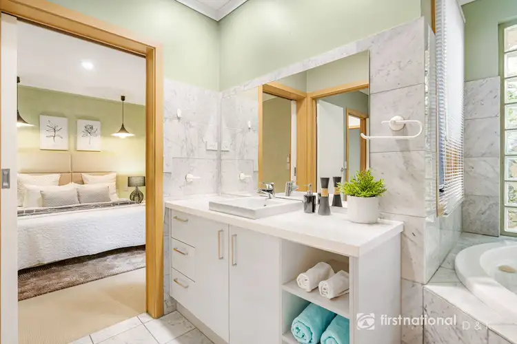 Fifth view of Homely house listing, 19 Falconer Court, Keilor VIC 3036