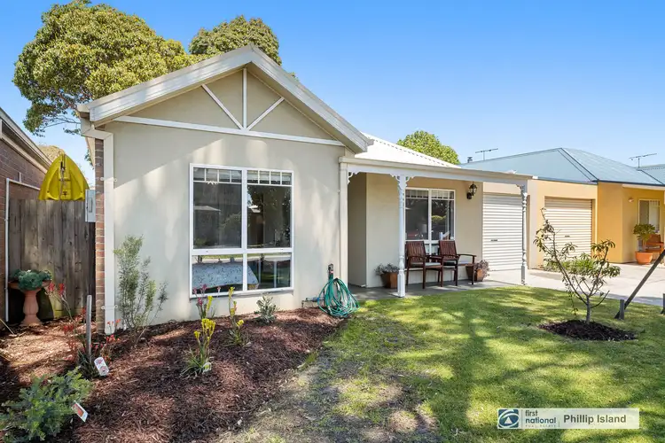 6 Crammond Road, Cowes VIC 3922
