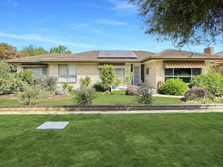 15 Bryant Street, Maryborough VIC 3465