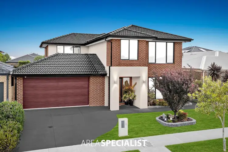 16 Compton Way, Clyde North VIC 3978
