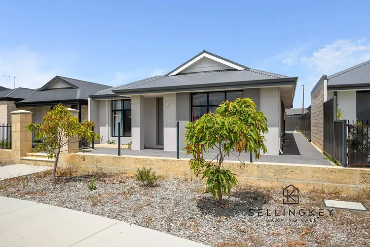 6 McKiviat Lane, Southern River WA 6110