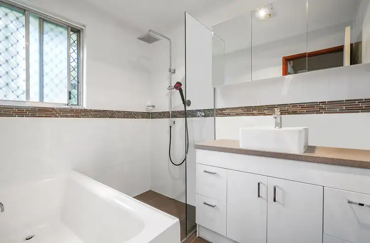 Sixth view of Homely house listing, 10 Elouera Crescent, Woodbine NSW 2560