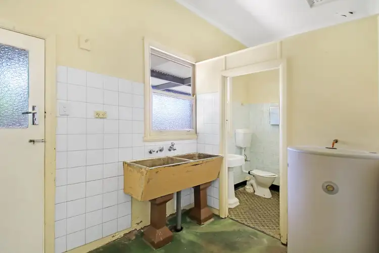 Sixth view of Homely block of units listing, 64 Buck Street, Broken Hill NSW 2880