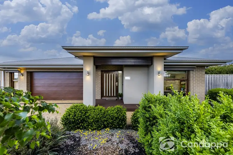5 Sheraton Rise, Drouin VIC 3818