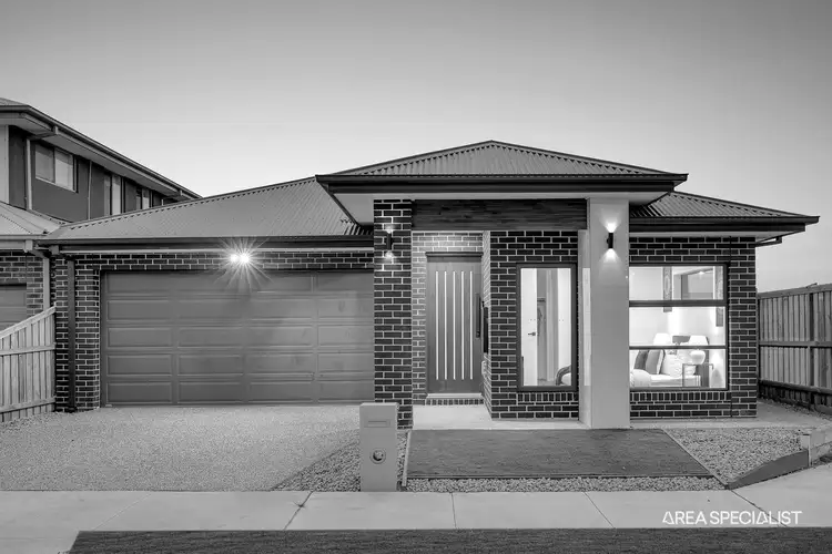Main view of Homely house listing, 2 Vincenza Avenue, Truganina VIC 3029