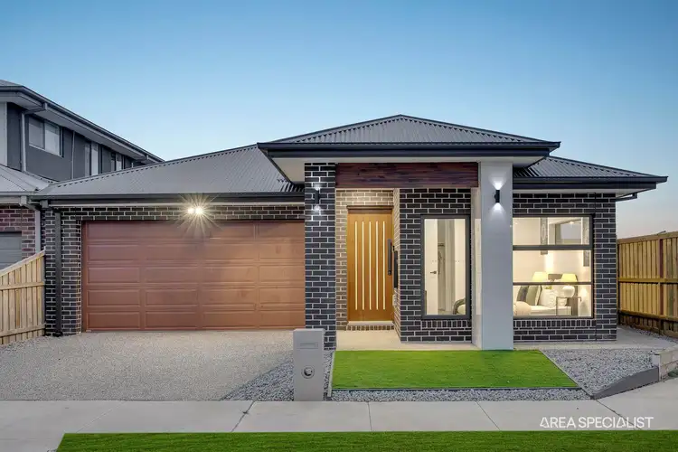 Second view of Homely house listing, 2 Vincenza Avenue, Truganina VIC 3029