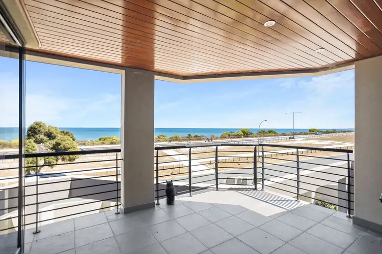 Second view of Homely house listing, 2 Brookvale Rise, Kallaroo WA 6025