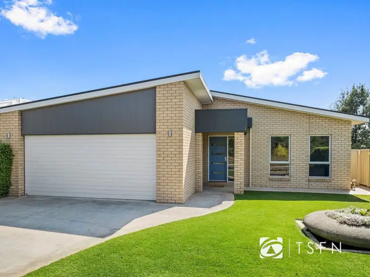 4 Forbes Court