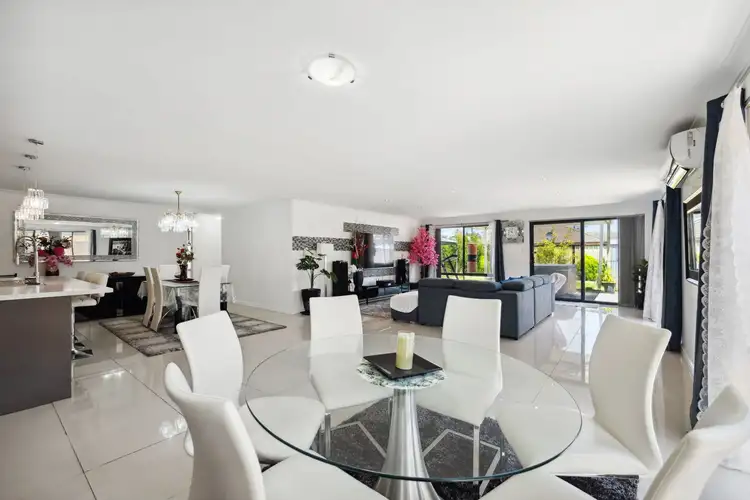 Fifth view of Homely house listing, 24 Aroona Way, Maddington WA 6109