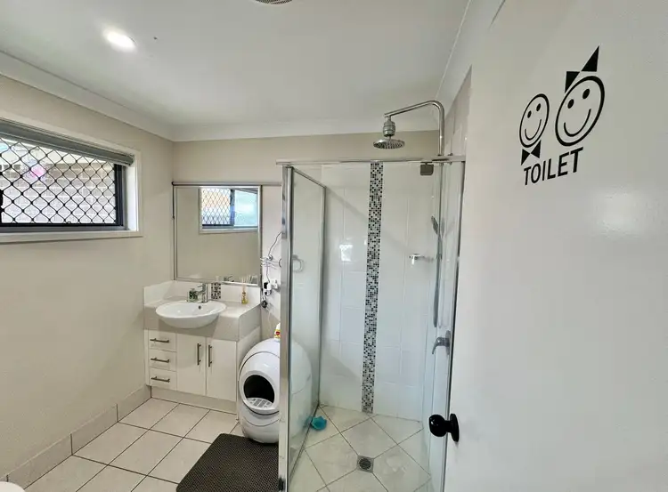 Fifth view of Homely house listing, 16 Freeman Close,, Chinchilla QLD 4413
