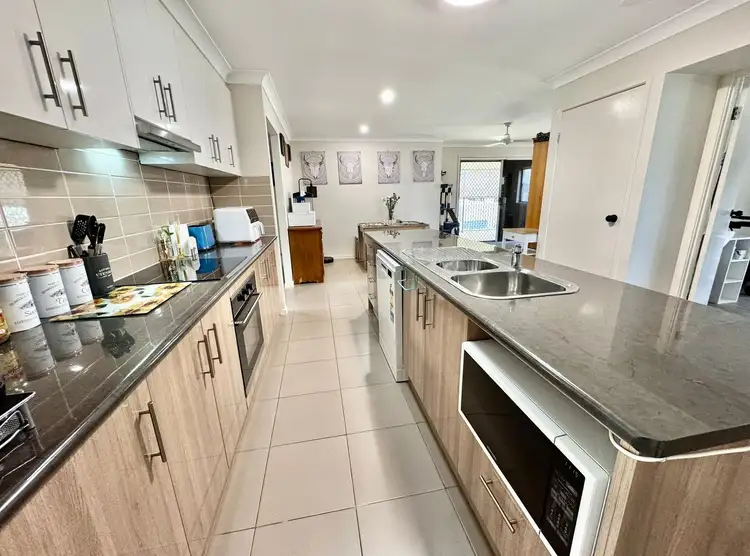 Sixth view of Homely house listing, 16 Freeman Close,, Chinchilla QLD 4413