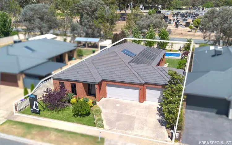 31 Kensington Drive