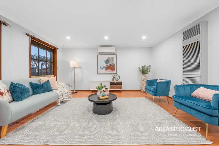 Second view of Homely house listing, 7 Emma Court, Hampton Park VIC 3976