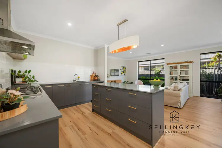 Sixth view of Homely house listing, 10 Rockvale Crescent, Harrisdale WA 6112
