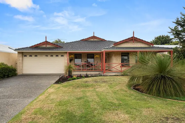 25 Olding Way, Melville WA 6156
