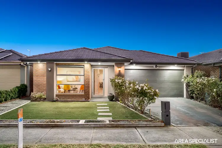 33 Bendigo Court, Cranbourne VIC 3977
