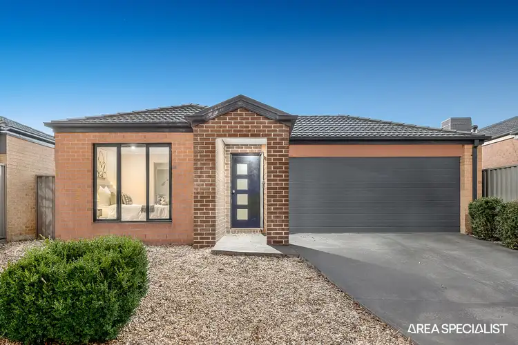 296 Casey Fields Boulevard, Cranbourne East VIC 3977