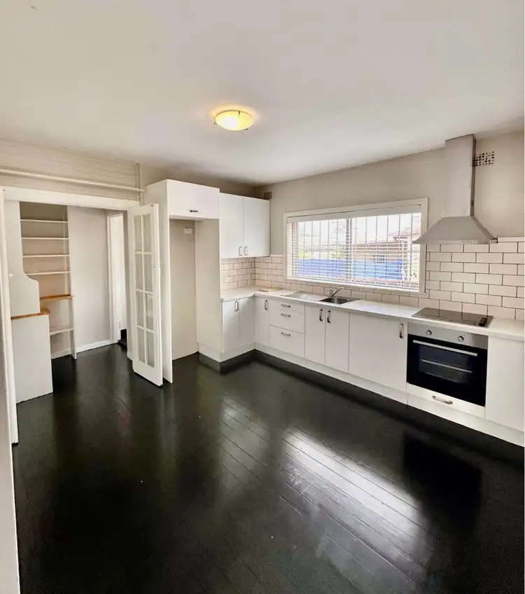 2/4 Boorea Avenue, Lakemba NSW 2195