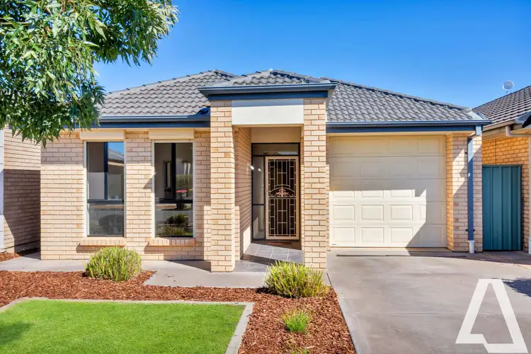 69 Lord Howe Crescent, Mawson Lakes SA 5095