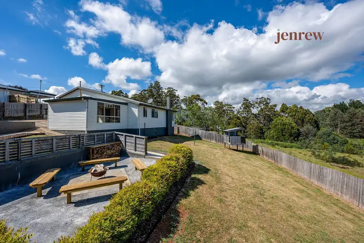 7 Southern Place, Somerset TAS 7322