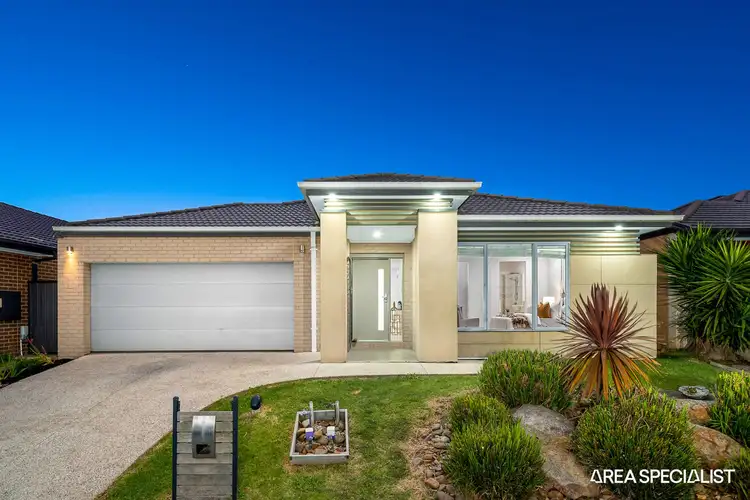 19 Connewara Crescent, Clyde North VIC 3978