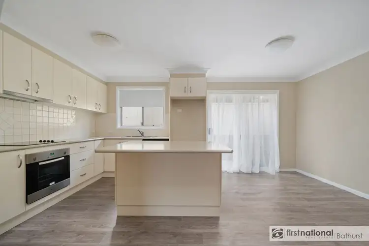 4/220 Piper Street, Bathurst NSW 2795