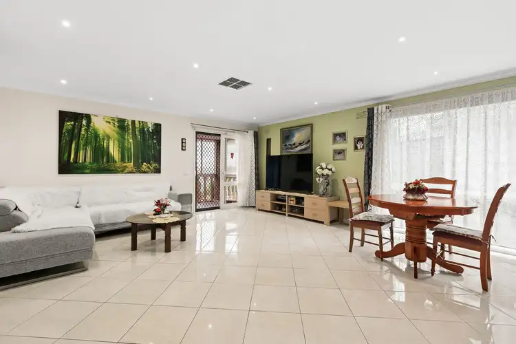 Third view of Homely house listing, 6 Harvey Place, Endeavour Hills VIC 3802