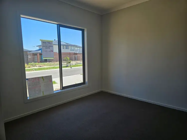 Fifth view of Homely house listing, 5 Chivers Crescent, Officer VIC 3809