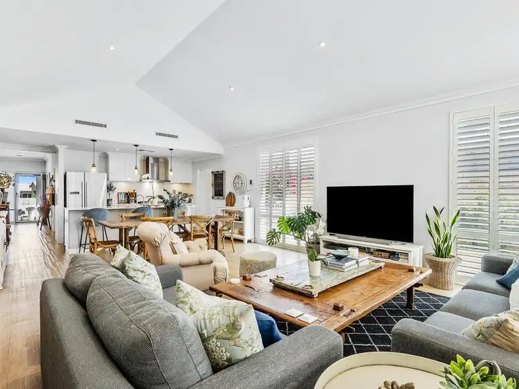 Sixth view of Homely house listing, 7 Crowsnest Terrace, Wannanup WA 6210
