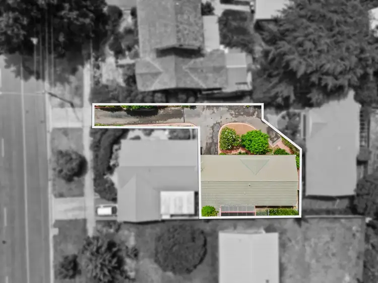 Second view of Homely unit listing, 2/80 Lily Street, Bendigo VIC 3550