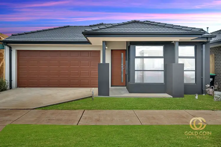 12 Clipstone Crescent