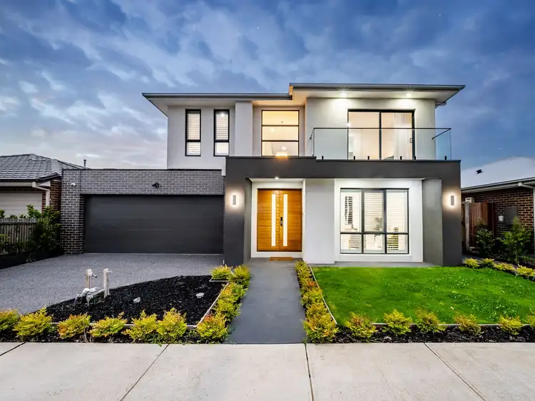 9 Sunlight Avenue, Clyde North VIC 3978