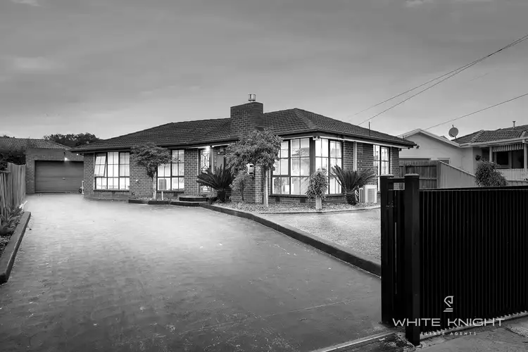 25 Myuna Drive, Kings Park VIC 3021