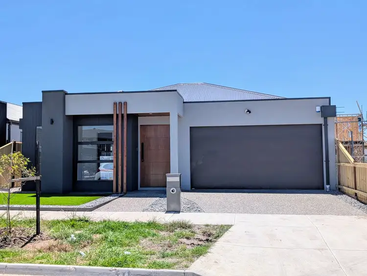 Main view of Homely house listing, 10 Aqua Street, Wollert VIC 3750