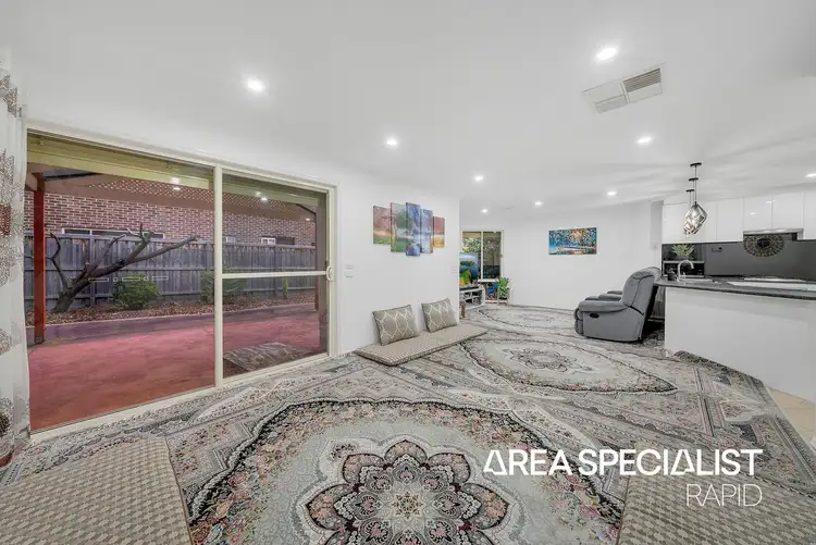 Fifth view of Homely house listing, 2 Oakland Drive, Hampton Park VIC 3976