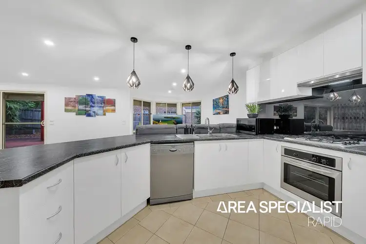 Sixth view of Homely house listing, 2 Oakland Drive, Hampton Park VIC 3976