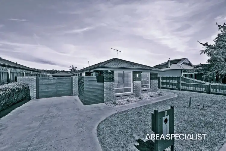11 Dylan Court, Berwick VIC 3806